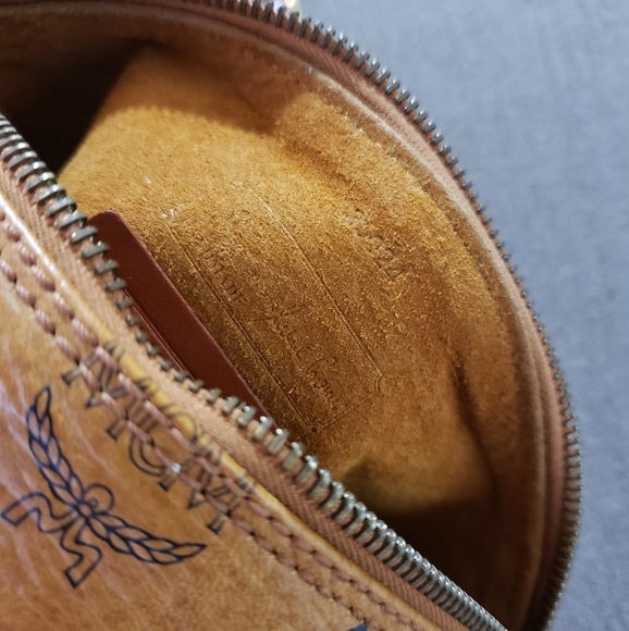 3️⃣0️⃣0️⃣Auth MCM Papillon made in Germany - Picture 2 of 16